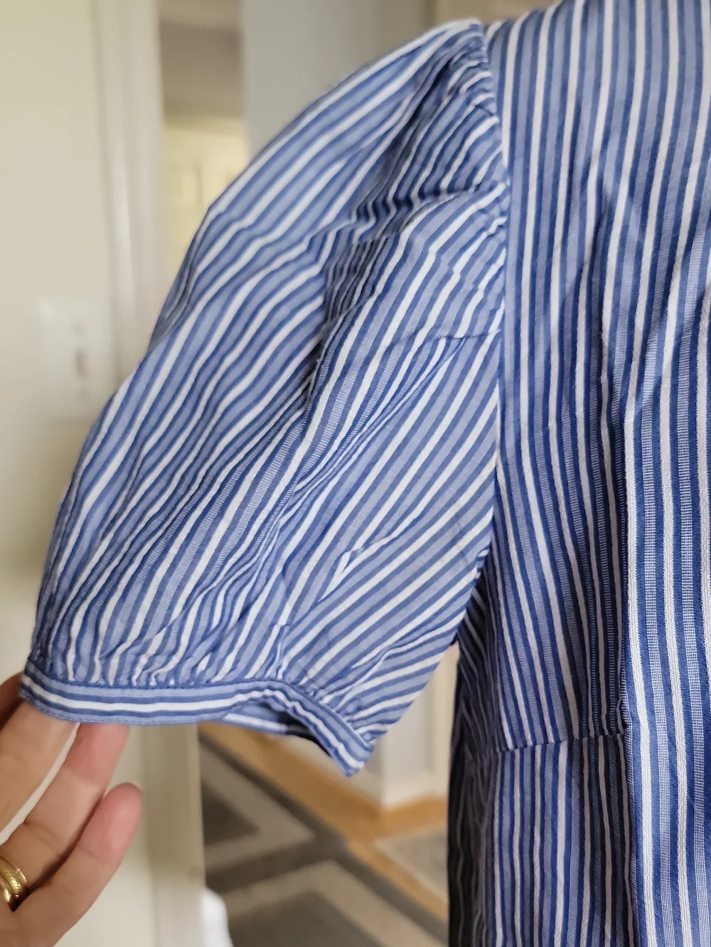J Crew Xs Blue Striped Puff-Sleeve Women’s Top